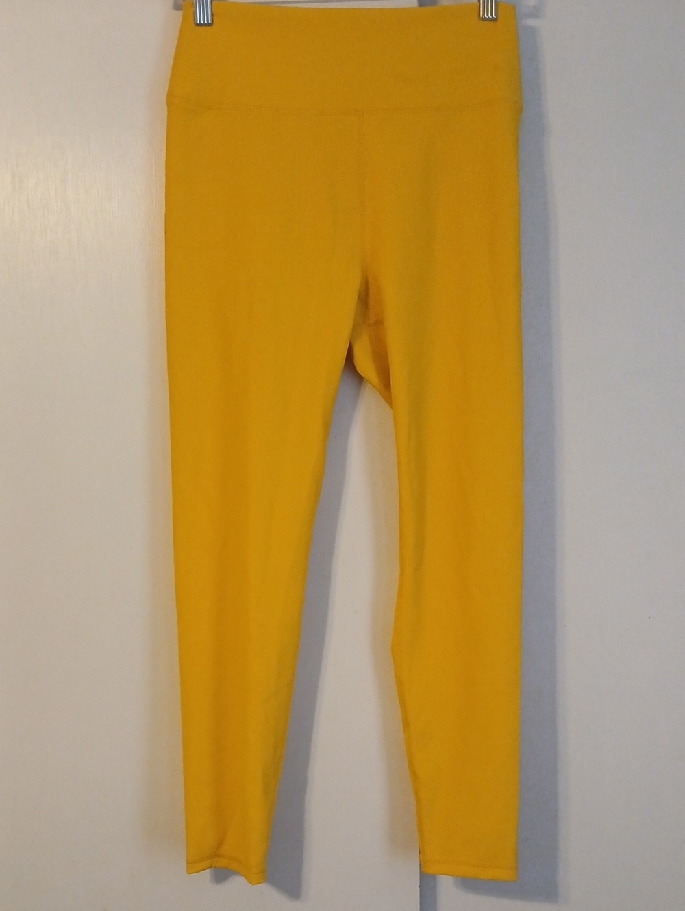 Wilo The Label High-Rise "Butter Yellow" Leggings in Size L (NWT)